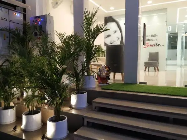 Dr. Dabas Dental Clinic from outside